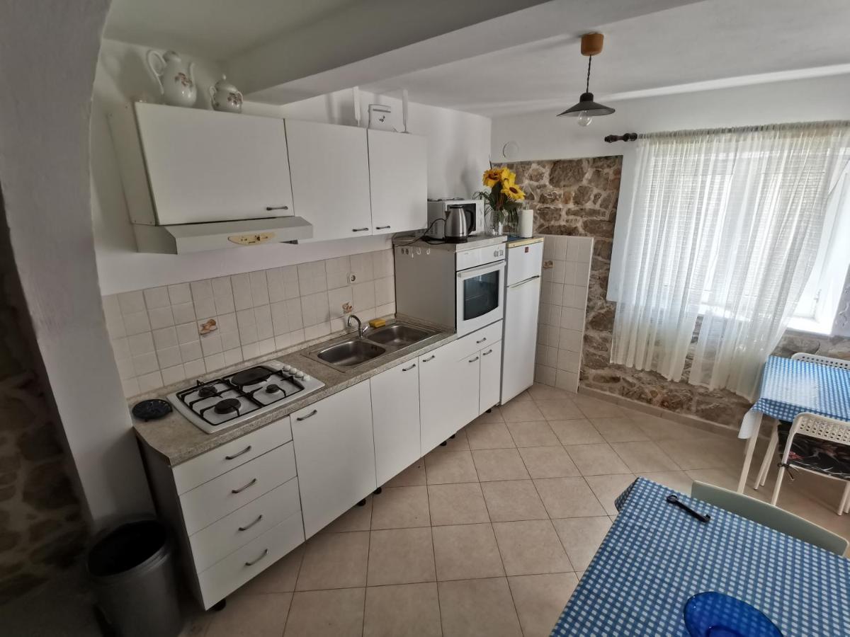 Apartment Titinica Murter Eksteriør billede