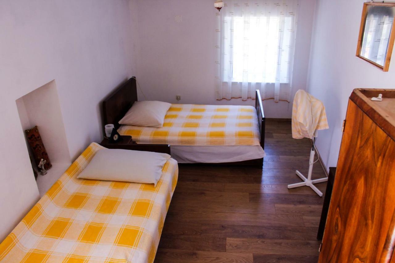 Apartment Titinica Murter Eksteriør billede